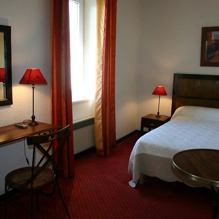 Le Ponant Hotel Pradelles Екстериор снимка