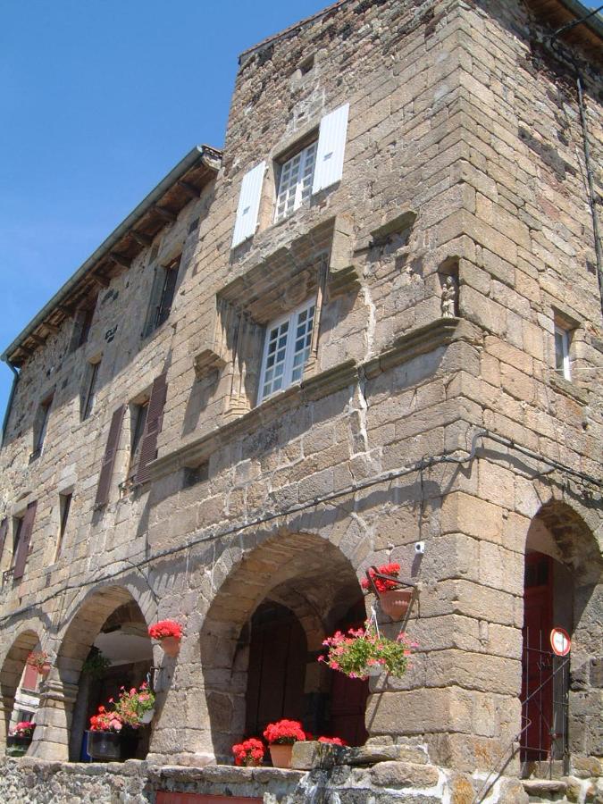 Le Ponant Hotel Pradelles Екстериор снимка