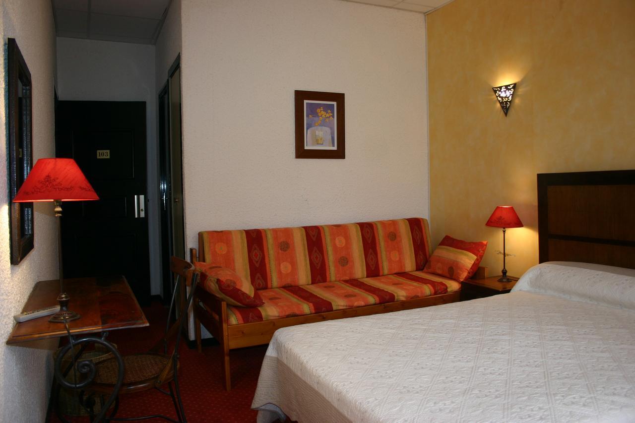 Le Ponant Hotel Pradelles Екстериор снимка