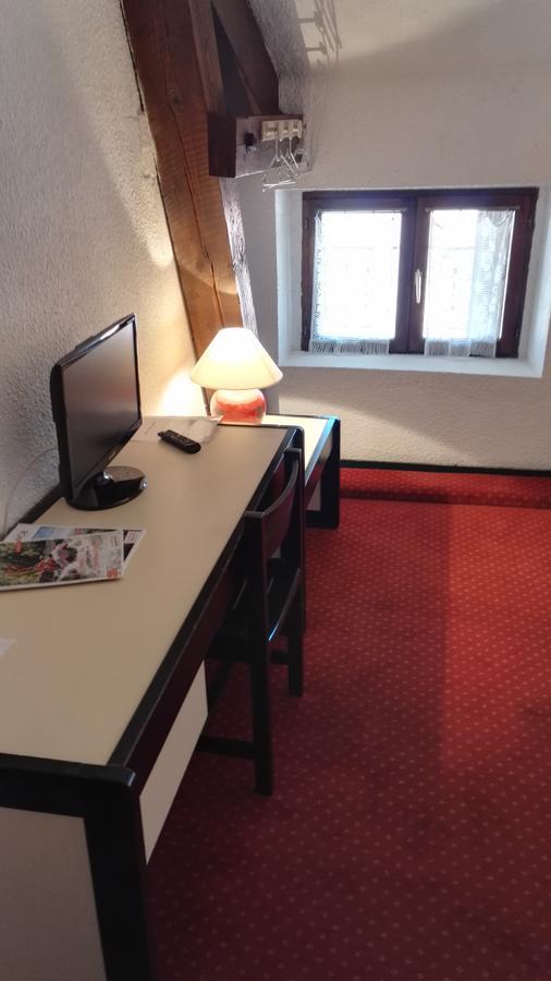 Le Ponant Hotel Pradelles Екстериор снимка